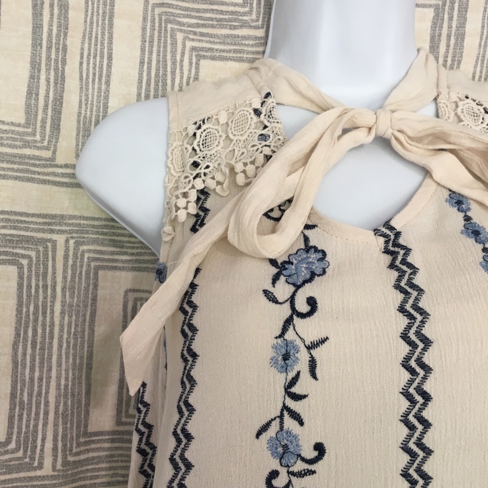 ✨host pick✨ Knox Rose Top - Picture 4 of 7